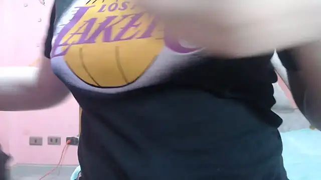 nadescomthxx online show from October 24, 2:35 pm