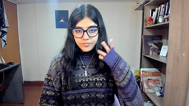 Snapshot of valerie__skyy chatting on March 10, 7:40 pm valerie skyy online show from March 10, 7:40 pm