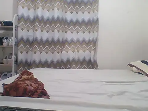 Snapshot of sexy__candyy chatting on December 15, 5:06 pm sexy candyy online show from December 15, 5:06 pm