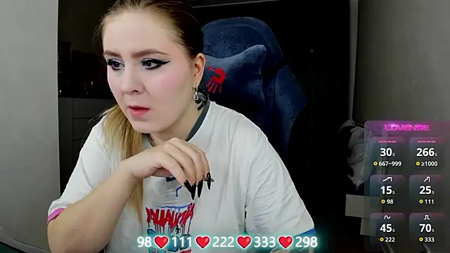 Olivia Munk online show from February 19, 4:41 am