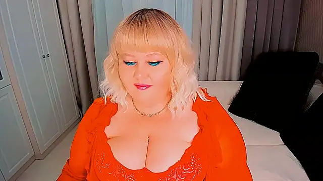 Snapshot of BIGTITSBBW chatting on March 11, 7:03 pm BIGTITSBBW online show from March 11, 7:03 pm