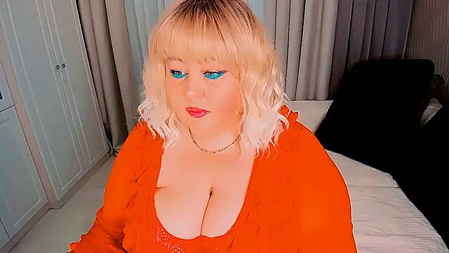 Snapshot of BIGTITSBBW chatting on March 12, 6:55 pm BIGTITSBBW online show from March 12, 6:55 pm