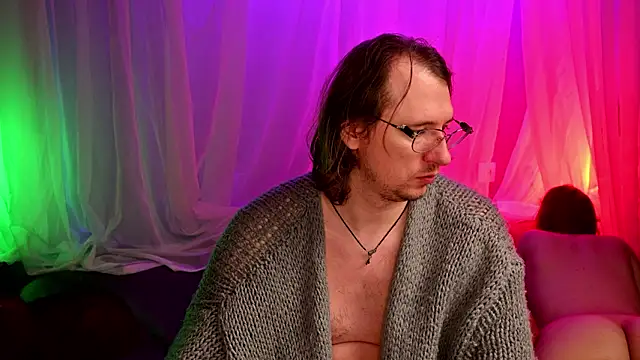 Claudia and elon  online show from February 5, 2:16 am