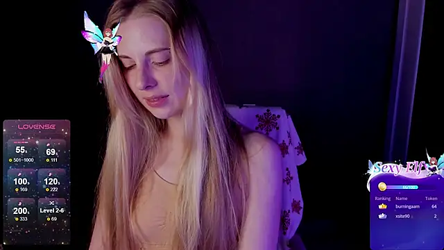 Snapshot of Aqualen chatting on December 25, 10:06 am Aqualen online show from December 25, 10:06 am