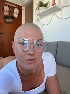 PaulinaSchubert1 online show from October 27, 1:15 pm