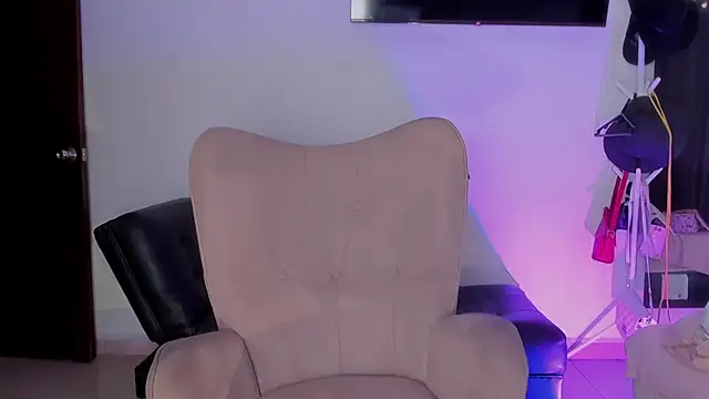 selene king2 online show from September 18, 1:13 pm