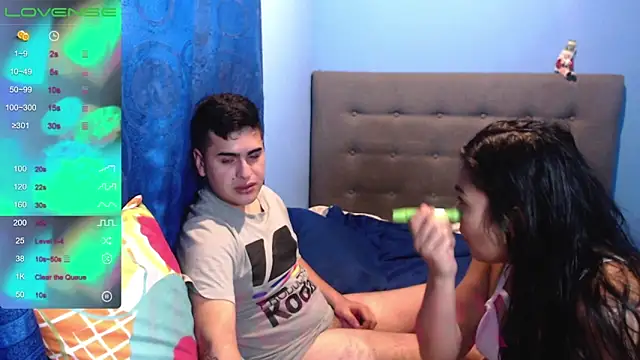 Snapshot of luxury_sex_17 chatting on October 8, 3:09 pm luxury sex 17 online show from October 8, 3:09 pm