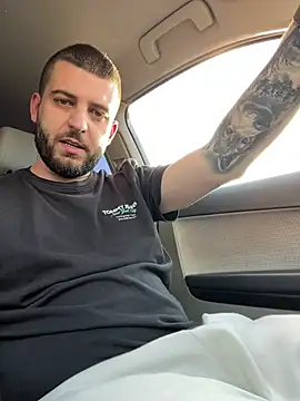 ElChapoGuzman95 online show from February 15, 5:07 pm