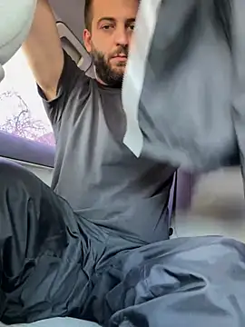 ElChapoGuzman95 online show from March 2, 10:14 am