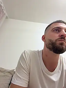 ElChapoGuzman95 online show from November 28, 7:16 pm