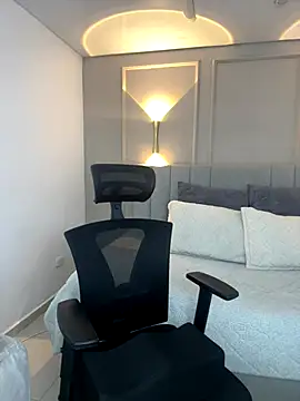 Snapshot of Miss_blue69 chatting on September 10, 1:49 am Miss blue69 online show from September 10, 1:49 am