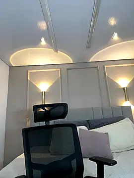 Snapshot of Miss_blue69 chatting on November 11, 1:38 am Miss blue69 online show from November 11, 1:38 am