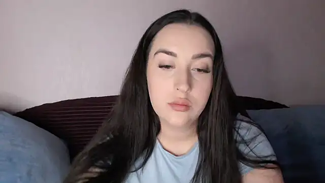 Snapshot of vitalina_freedom chatting on November 11, 11:21 am vitalina freedom online show from November 11, 11:21 am