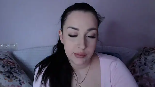 Snapshot of vitalina_freedom chatting on December 15, 12:20 pm vitalina freedom online show from December 15, 12:20 pm