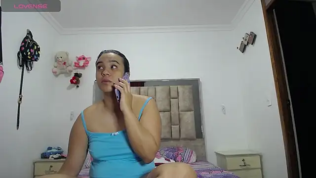 tiffany  pink online show from November 29, 4:54 pm