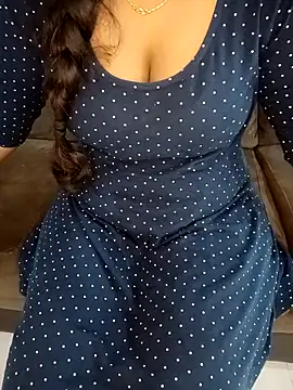 Snapshot of Mounika25 chatting on March 8, 8:57 pm Mounika25 online show from March 8, 8:57 pm