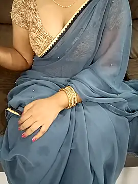 Snapshot of Mounika25 chatting on October 15, 5:57 pm Mounika25 online show from October 15, 5:57 pm