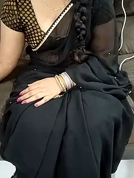 Snapshot of Mounika25 chatting on October 21, 6:52 pm Mounika25 online show from October 21, 6:52 pm