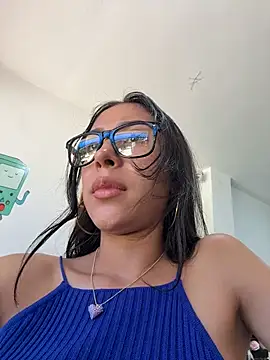  alabina  online show from April 6, 6:31 pm