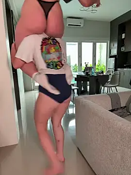 Nura n Sarah online show from March 21, 9:56 am