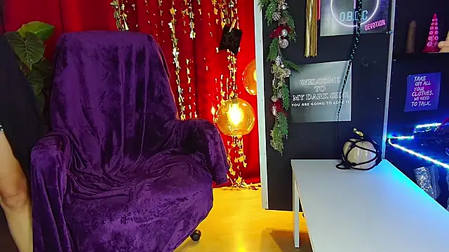 iammistress online show from December 20, 5:51 pm