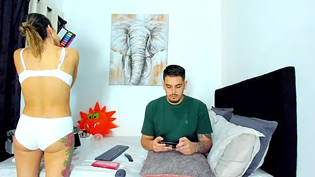 Snapshot of Rose_dom chatting on December 13, 4:49 pm Rose dom online show from December 13, 4:49 pm