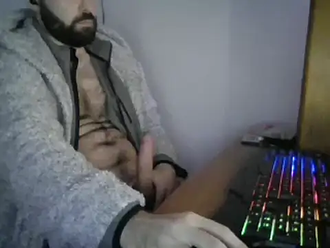 Snapshot of joaodias_97 chatting on March 9, 10:08 pm joaodias 97 online show from March 9, 10:08 pm