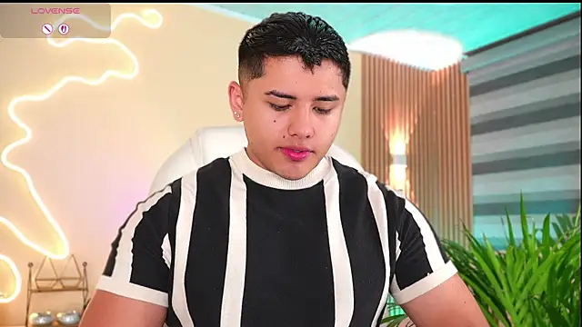 Snapshot of MatiasKorn chatting on September 26, 7:01 am MatiasKorn online show from September 26, 7:01 am