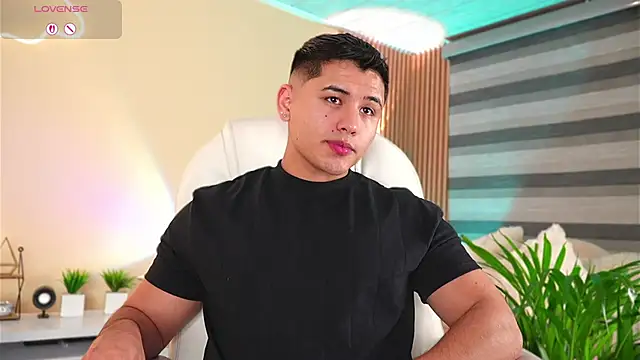 Snapshot of MatiasKorn chatting on November 9, 6:12 am MatiasKorn online show from November 9, 6:12 am