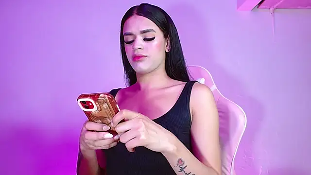 Snapshot of _girl_fernanda_ chatting on March 8, 2:34 am girl fernanda online show from March 8, 2:34 am