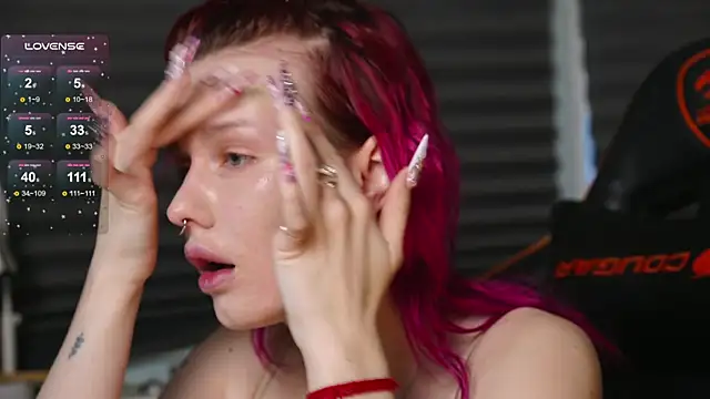 Snapshot of BlueCherryy chatting on November 21, 12:37 pm BlueCherryy online show from November 21, 12:37 pm