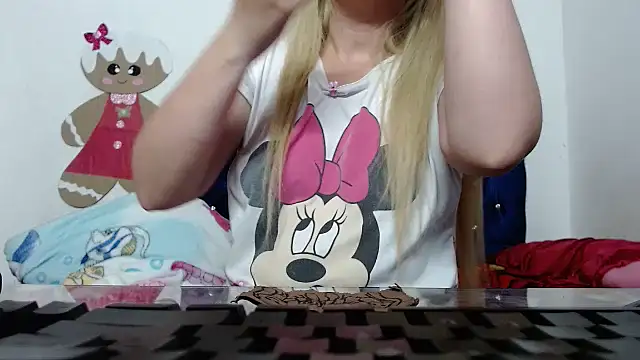 69liamilk69 online show from November 13, 4:44 am