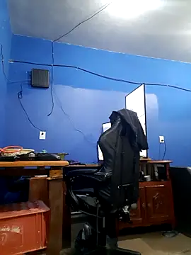 ElmaCannon online show from November 12, 5:35 pm