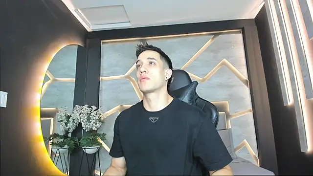 alexgiraldo  online show from January 27, 11:22 am