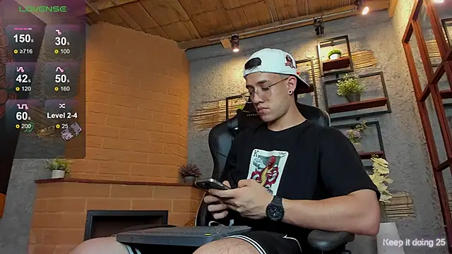 alexgiraldo  online show from February 27, 11:04 pm