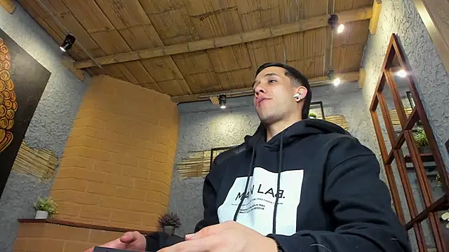 alexgiraldo  online show from March 7, 2:56 pm