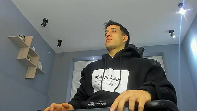 alexgiraldo  online show from March 12, 11:20 am