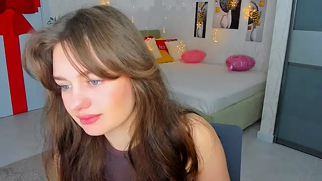 MiracleCurly online show from March 7, 1:31 am