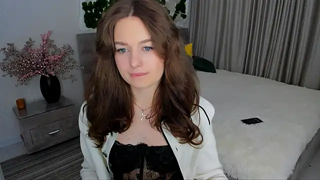 MiracleCurly online show from March 22, 10:37 pm