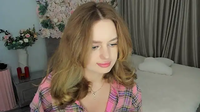 MiracleCurly online show from September 15, 4:40 pm