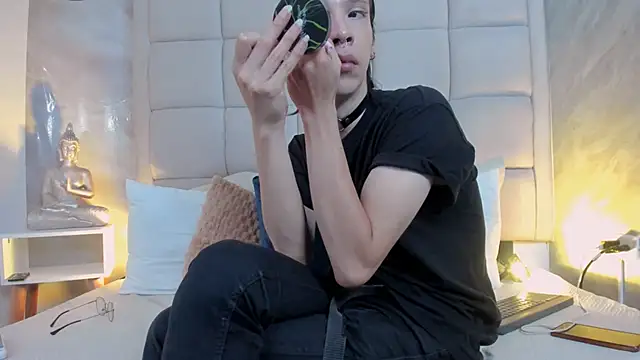 Hecatee 77 online show from September 17, 7:59 pm