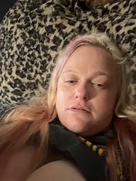 Snapshot of Cumslutsnowbunnie69 chatting on September 24, 2:09 pm Cumslutsnowbunnie69 online show from September 24, 2:09 pm