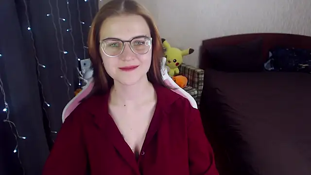 MissBrightShine online show from February 12, 4:00 pm