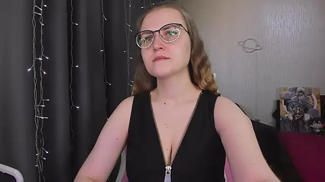 MissBrightShine online show from March 7, 10:34 am