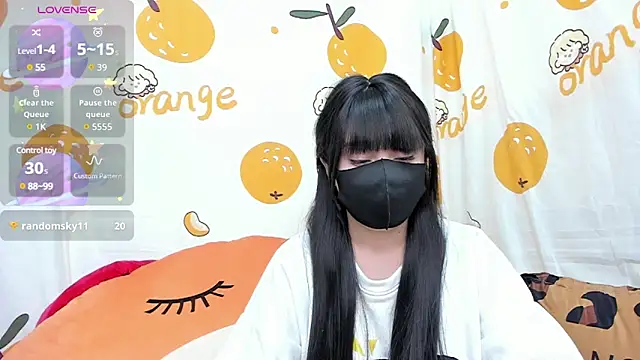 Snapshot of alonelove__ chatting on February 13, 5:48 am alonelove online show from February 13, 5:48 am