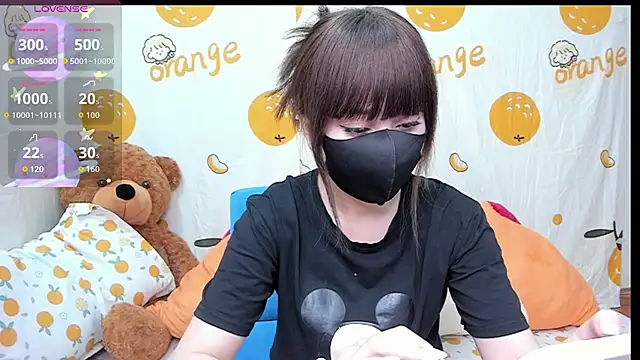 Snapshot of alonelove__ chatting on October 14, 2:45 am alonelove online show from October 14, 2:45 am