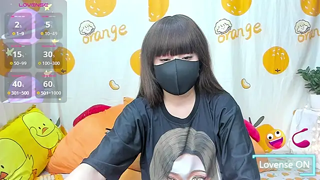 alonelove   online show from April 18, 2:26 am