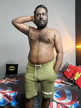 Rayansmith  online show from February 21, 12:50 pm