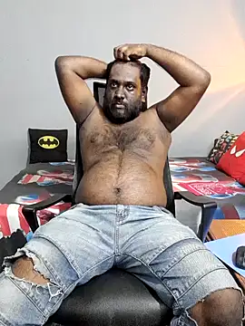 Rayansmith  online show from March 6, 1:46 pm