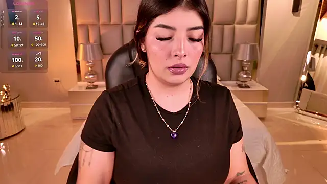 LisaMonroe  online show from November 11, 8:42 pm